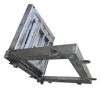 Люк под брусчатку Проспект-Н из нержавеющей стали на петлях с пластинами - вылет кронштейнов со стороны рамы на разгрузочную плиту